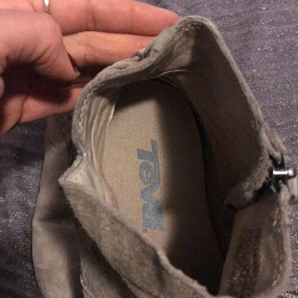 Teva Weatherproof Booties - Picture 3 of 4